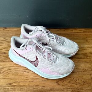 Nike size 8 light pink sneakers